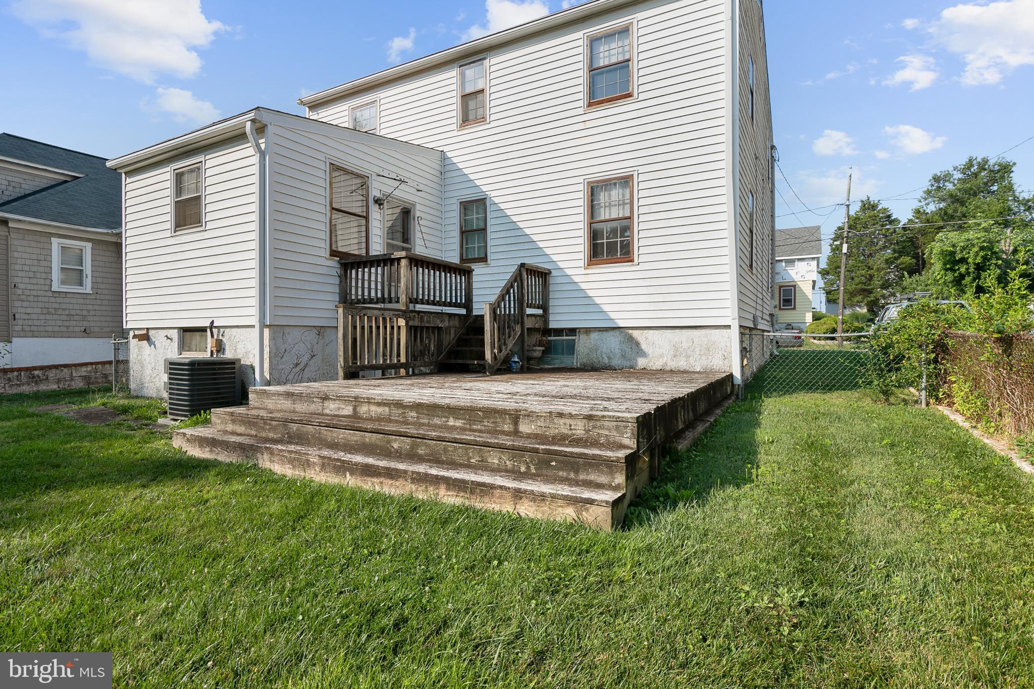 LINWOOD - Residential