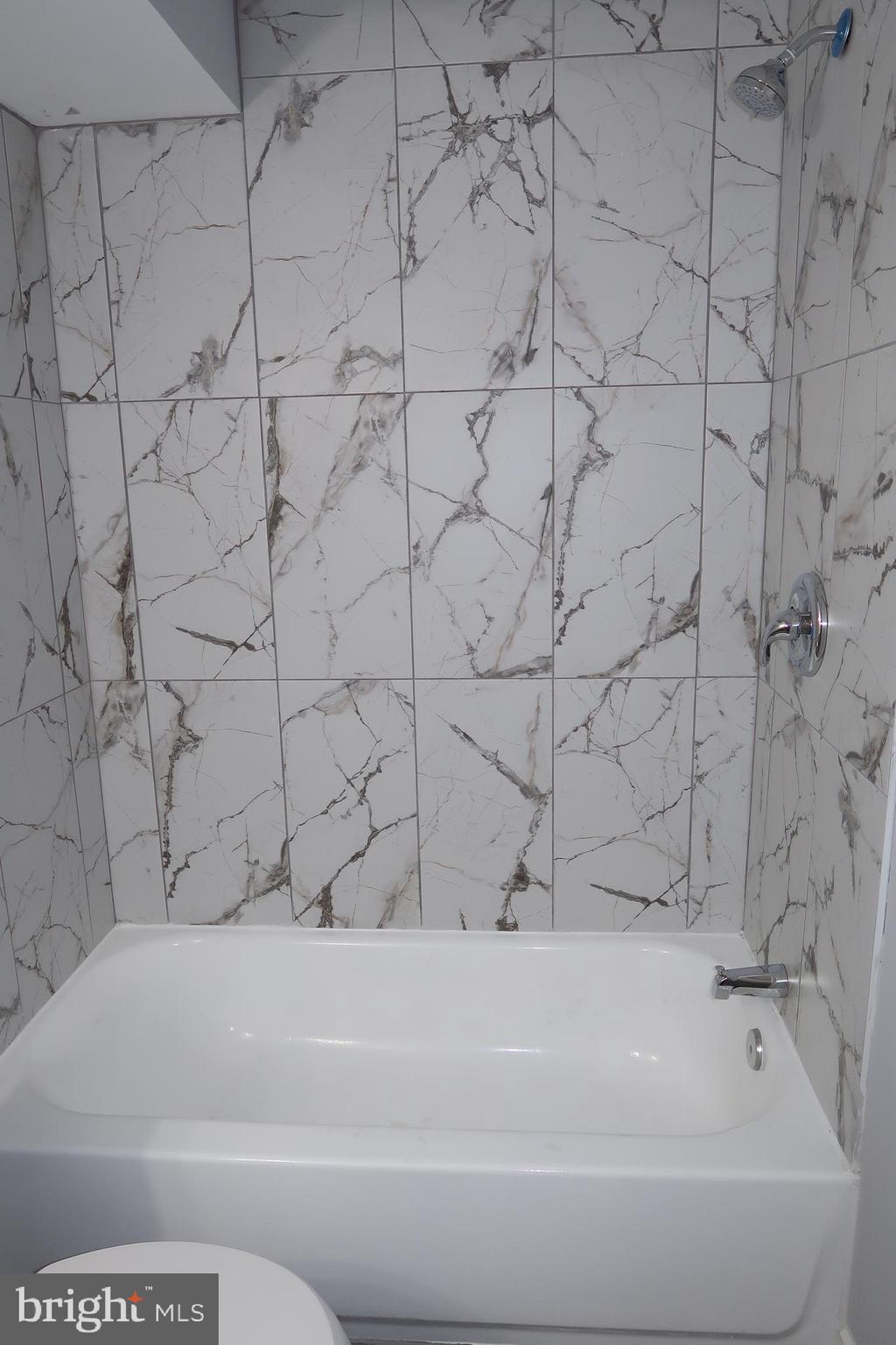 BELAIR-EDISON - Residential Lease