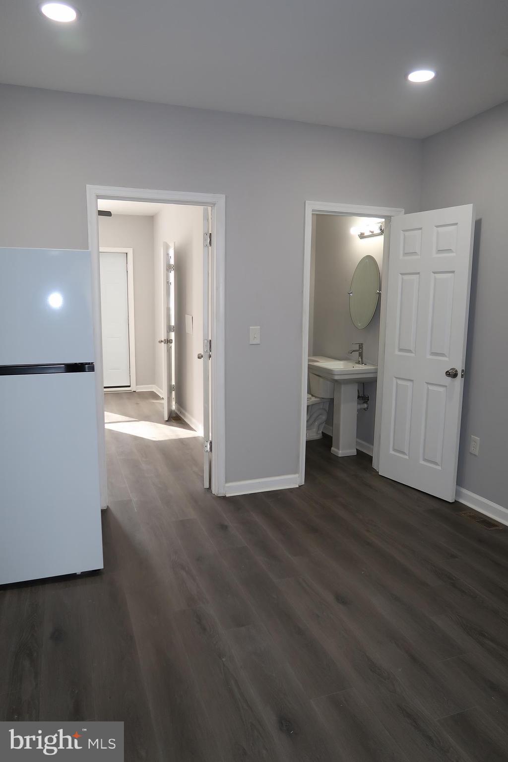 BELAIR-EDISON - Residential Lease