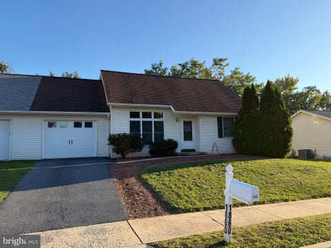 Townhouse For Sale - 1860 Lexington Avenue<br/> MIDDLETOWN, PA 17057
