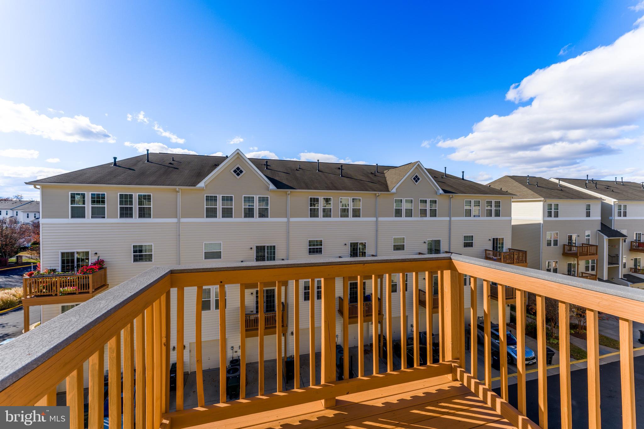 MERCER PARK CONDOMINIUM - Residential Lease