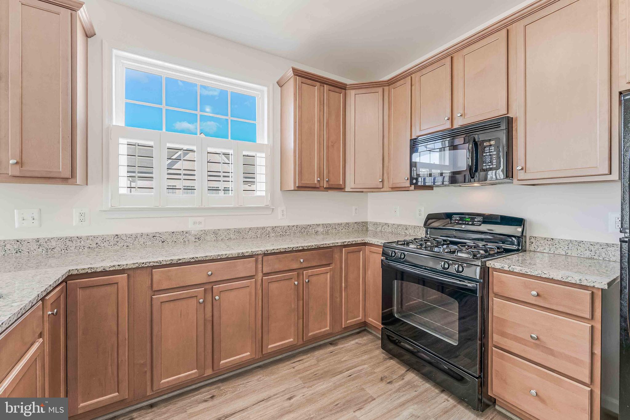 MERCER PARK CONDOMINIUM - Residential Lease