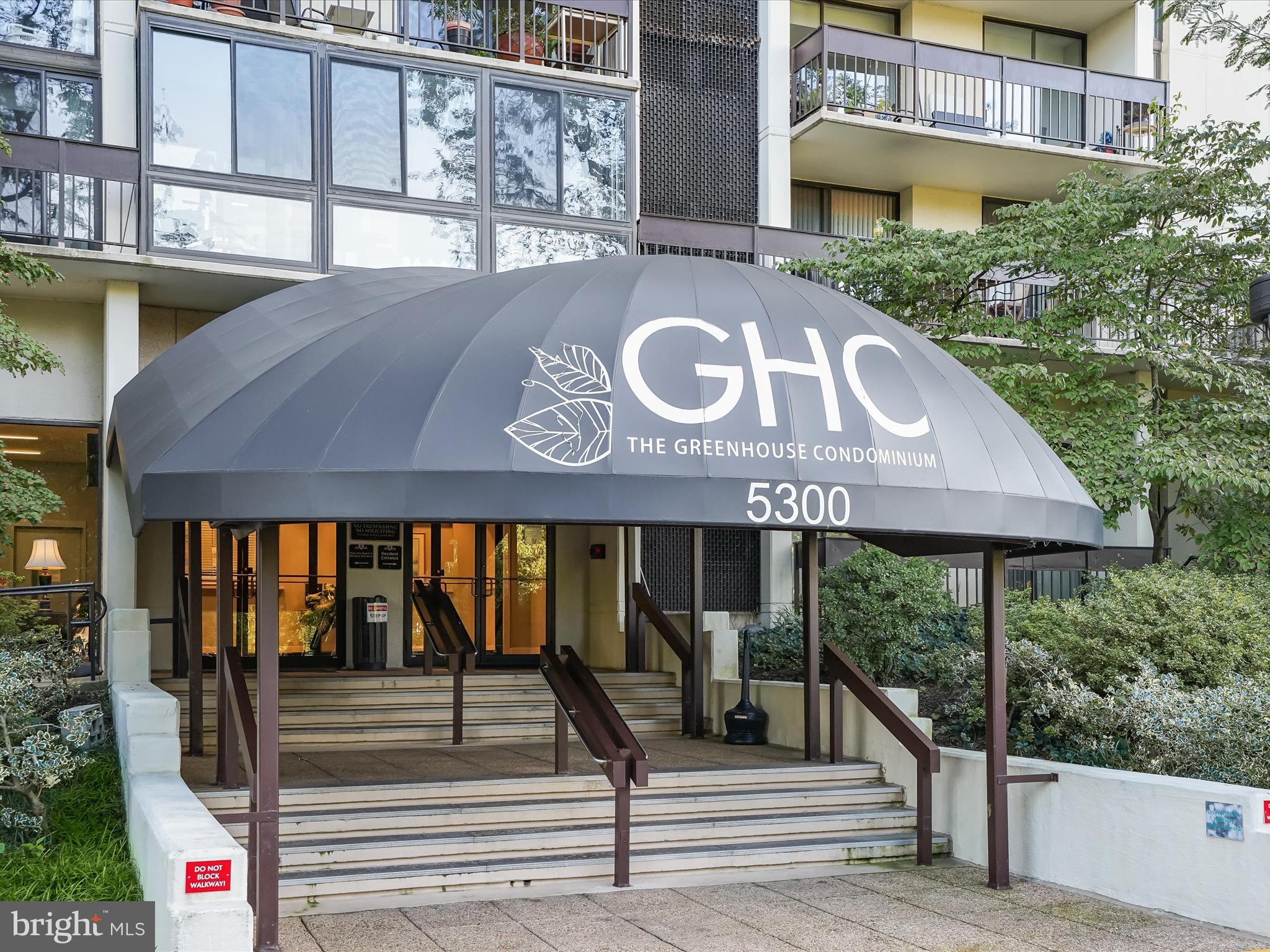 5300 HOLMES RUN PARKWAY 402