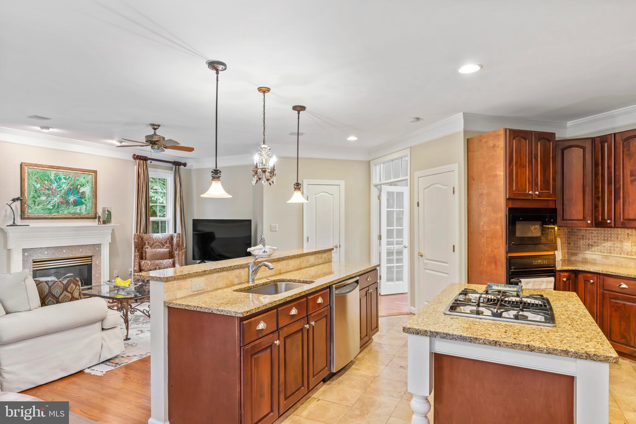 LOWES ISLAND/CASCADES - Residential