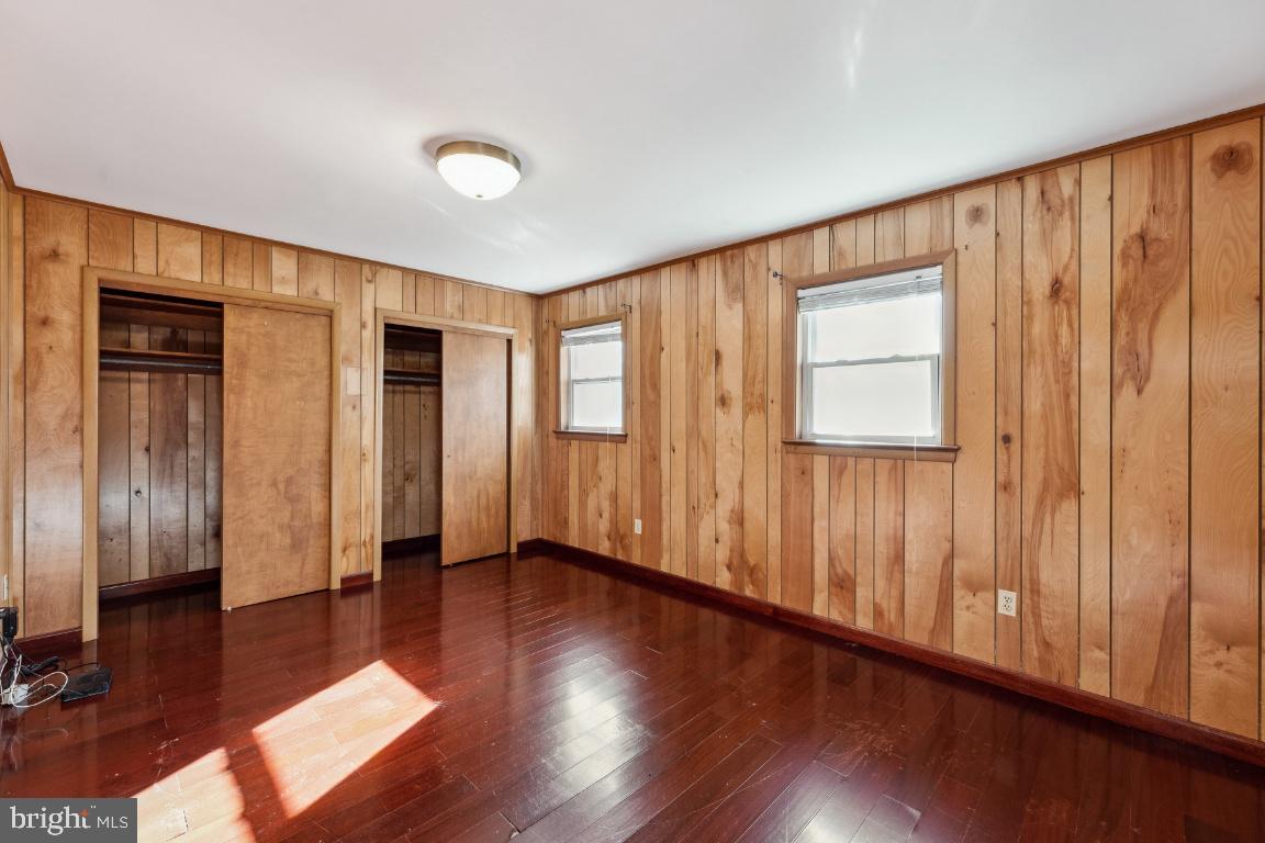 HOLMES RUN WOODS WEST - Residential