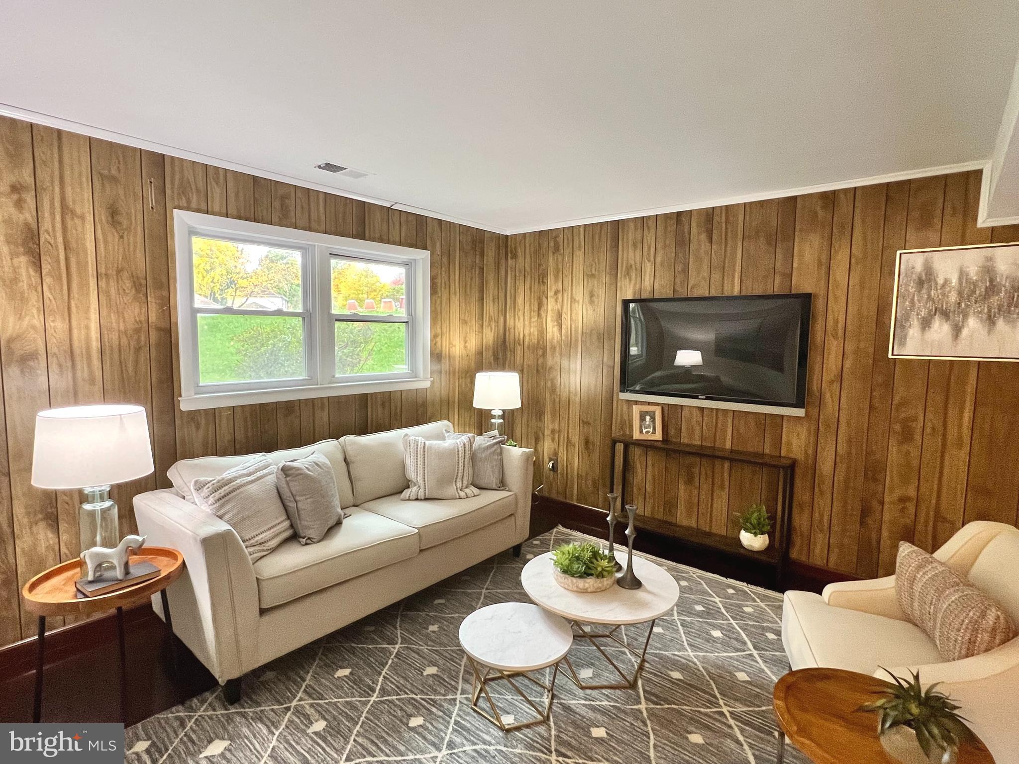 HOLMES RUN WOODS WEST - Residential