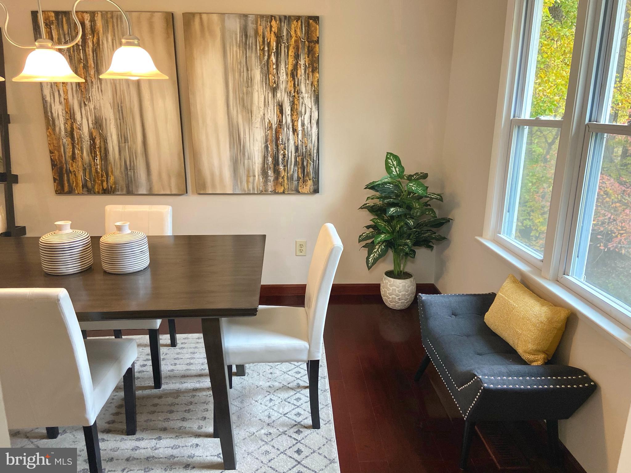 HOLMES RUN WOODS WEST - Residential