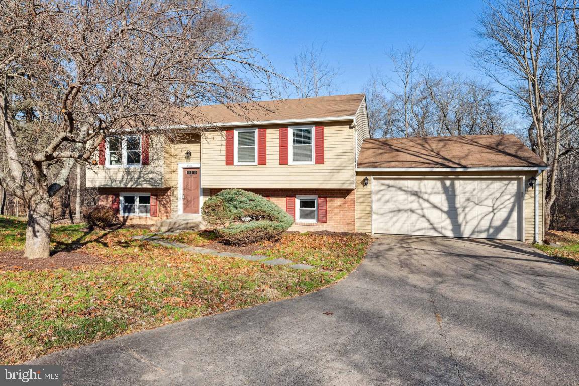 HOLMES RUN WOODS WEST - Residential