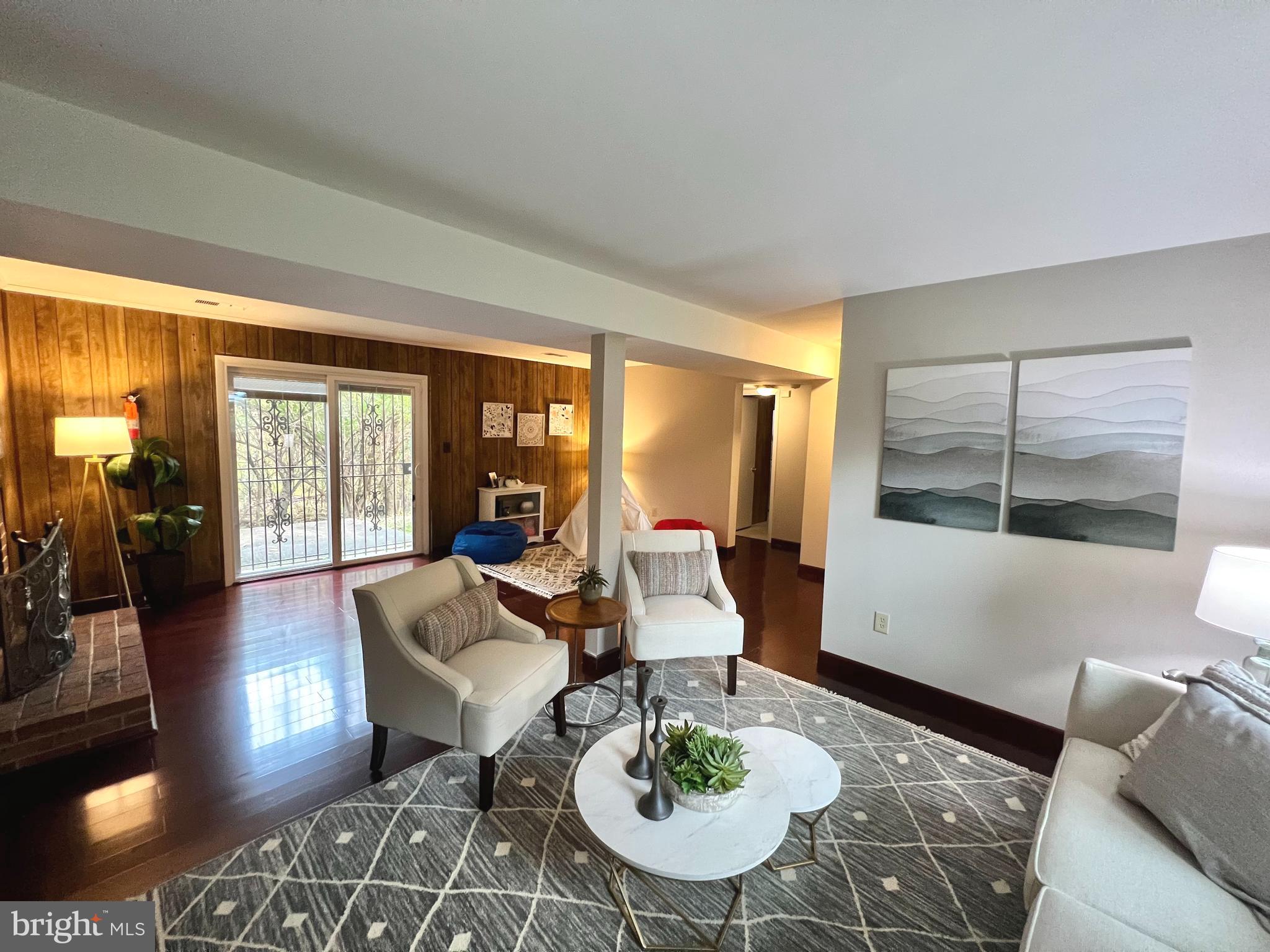 HOLMES RUN WOODS WEST - Residential