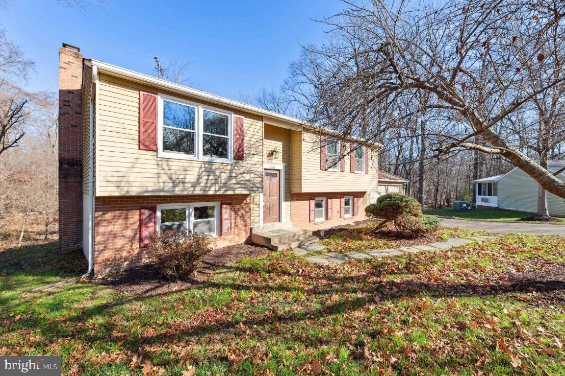 HOLMES RUN WOODS WEST - Residential