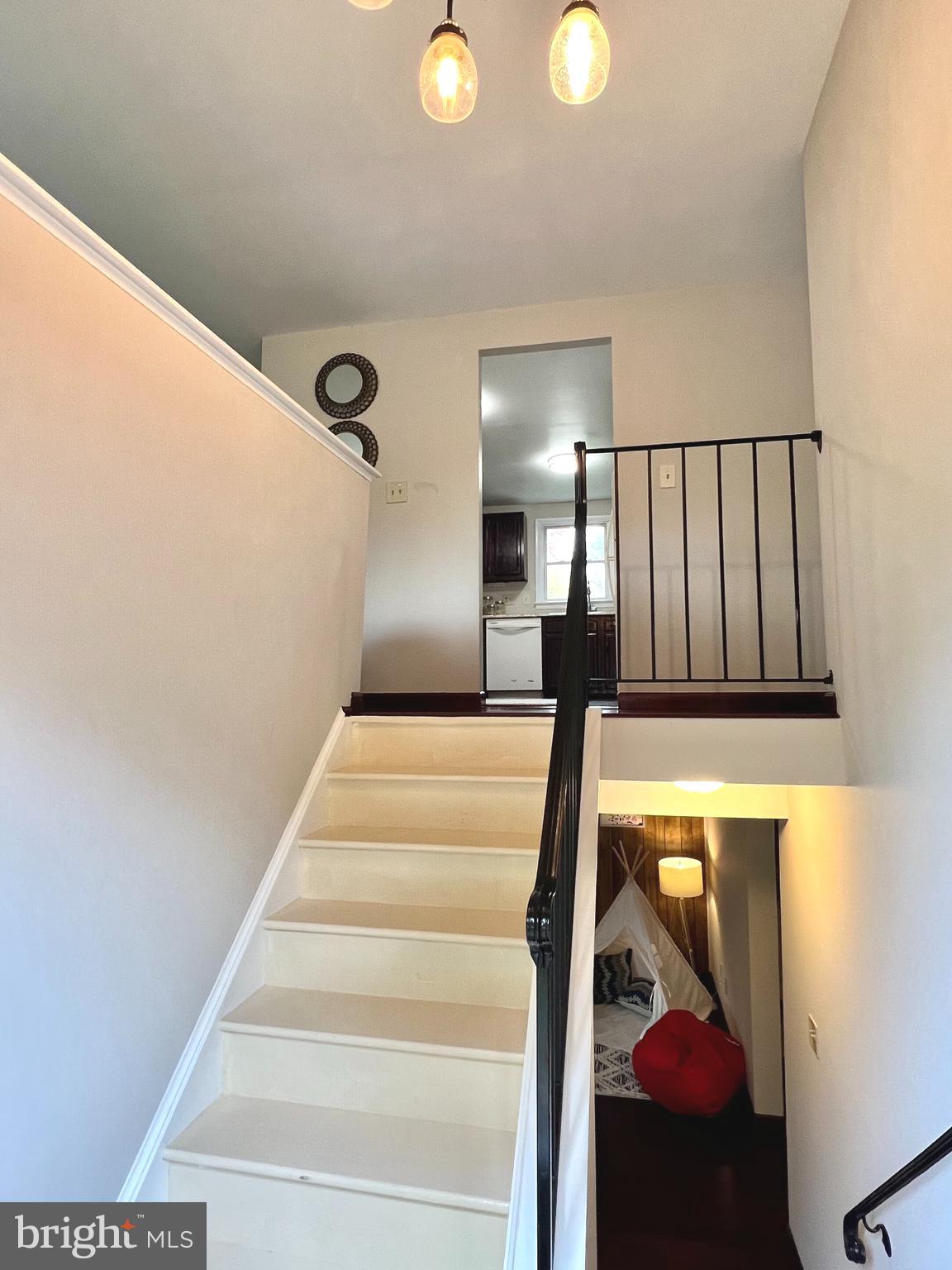 HOLMES RUN WOODS WEST - Residential