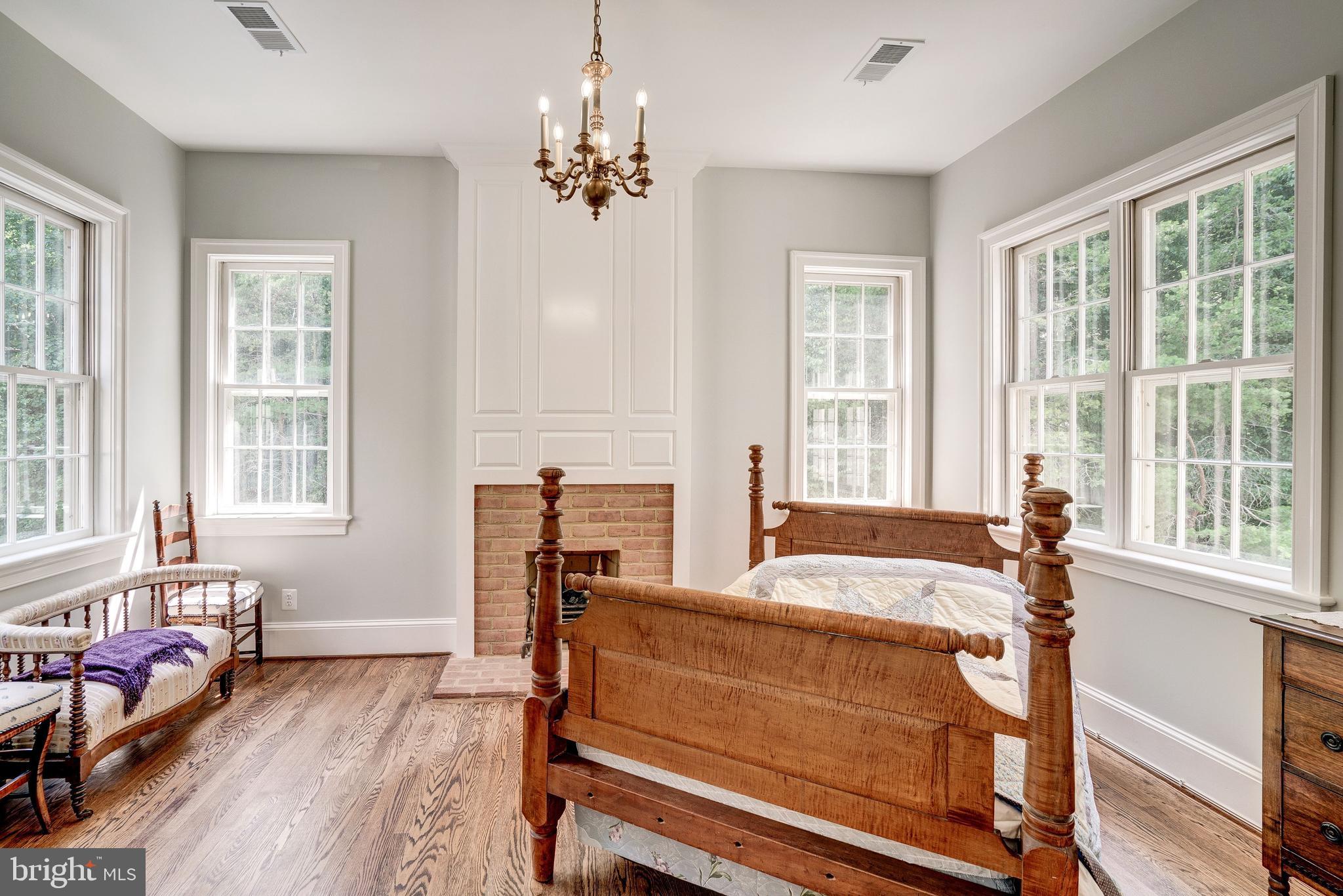 GLENCAIRN - Residential