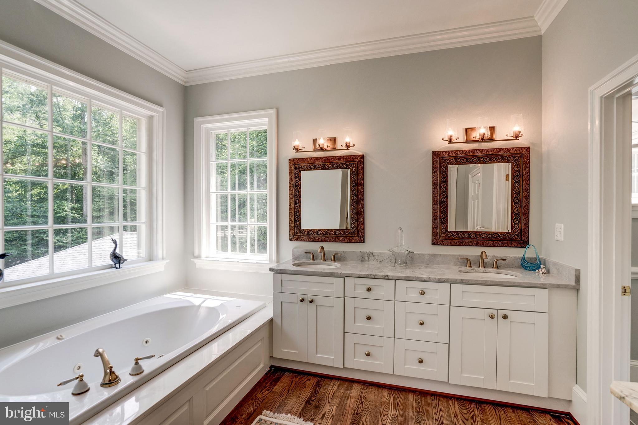 GLENCAIRN - Residential