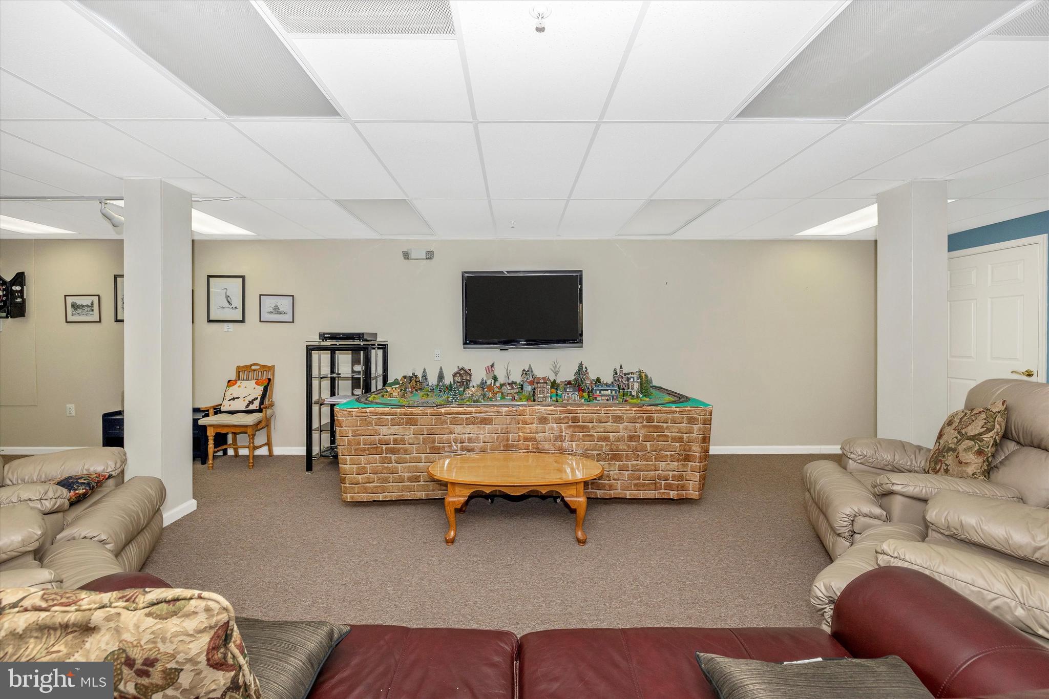 NELLS ACRES - Residential