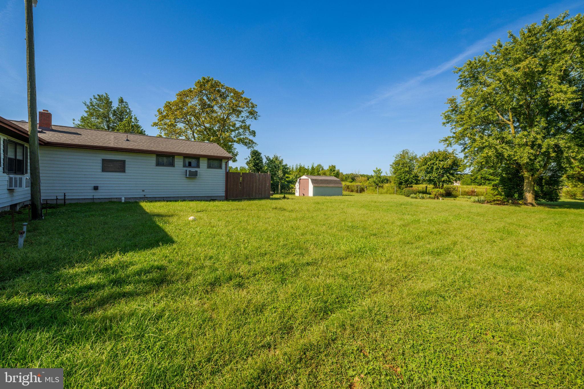 22718 E TRAP POND ROAD