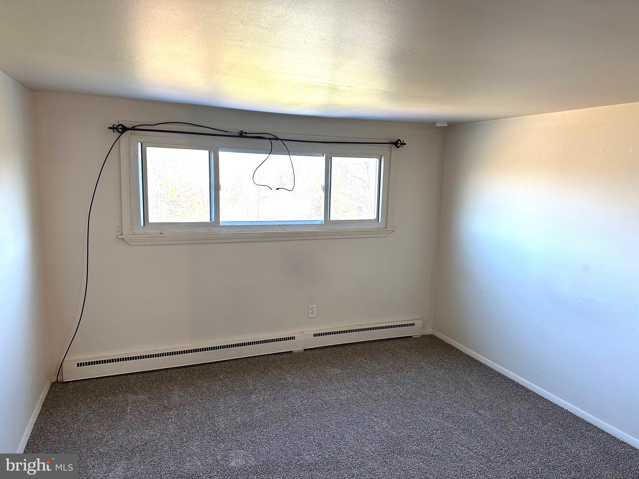 NON AVAILABLE - Residential Lease