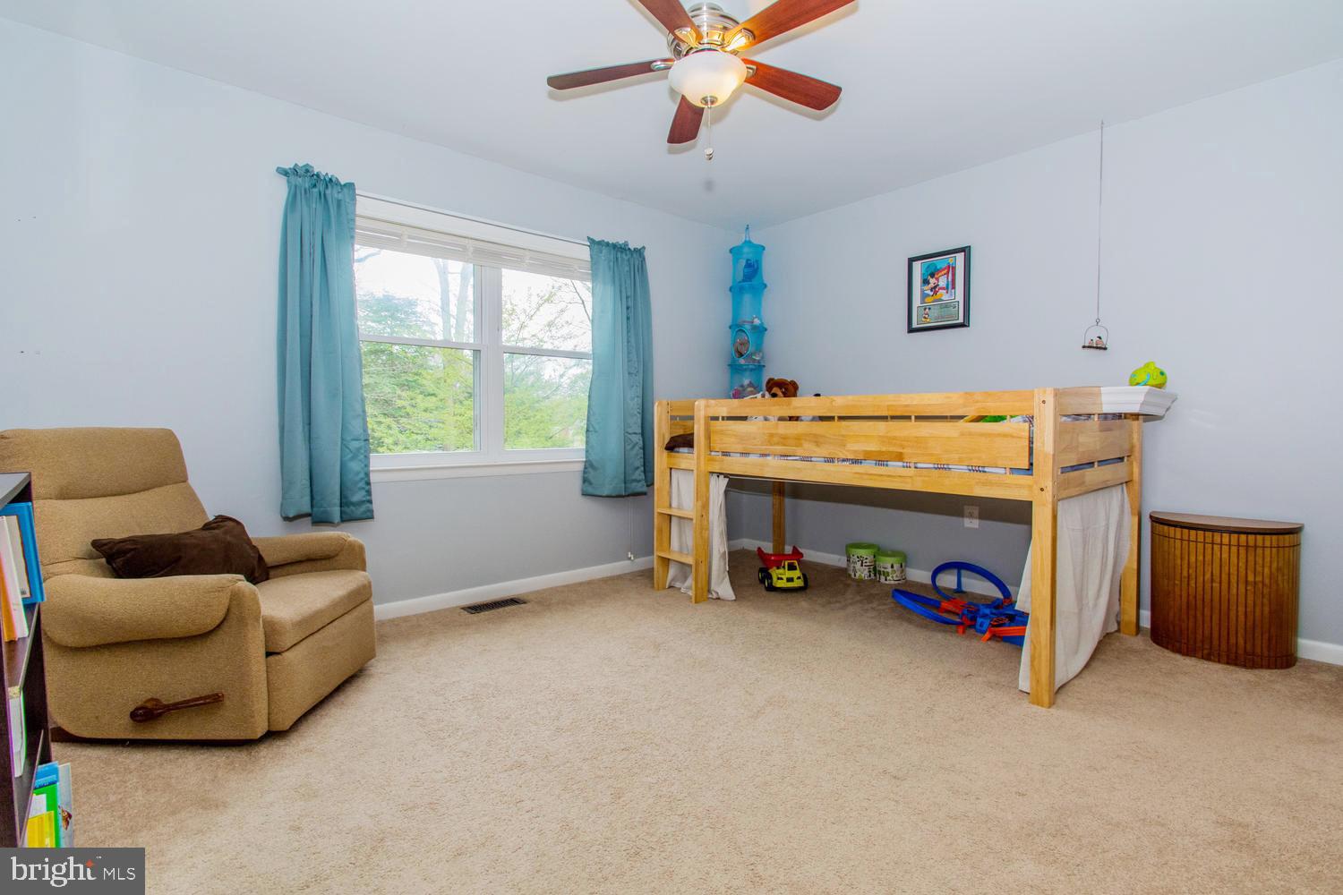 SUNRISE BEACH - Residential