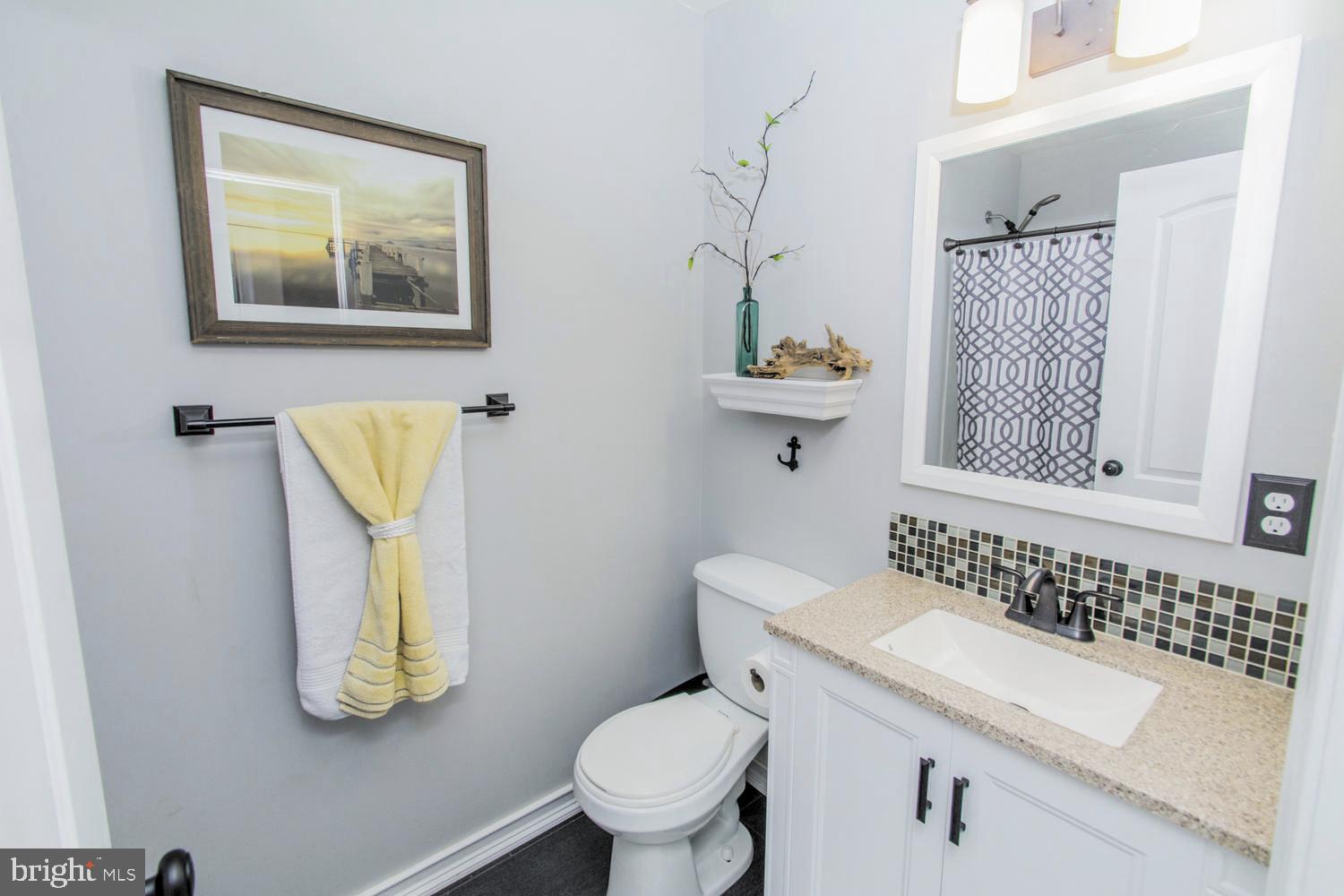 SUNRISE BEACH - Residential