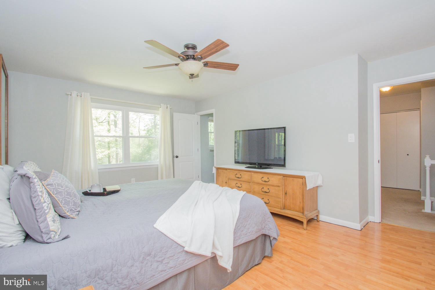 SUNRISE BEACH - Residential