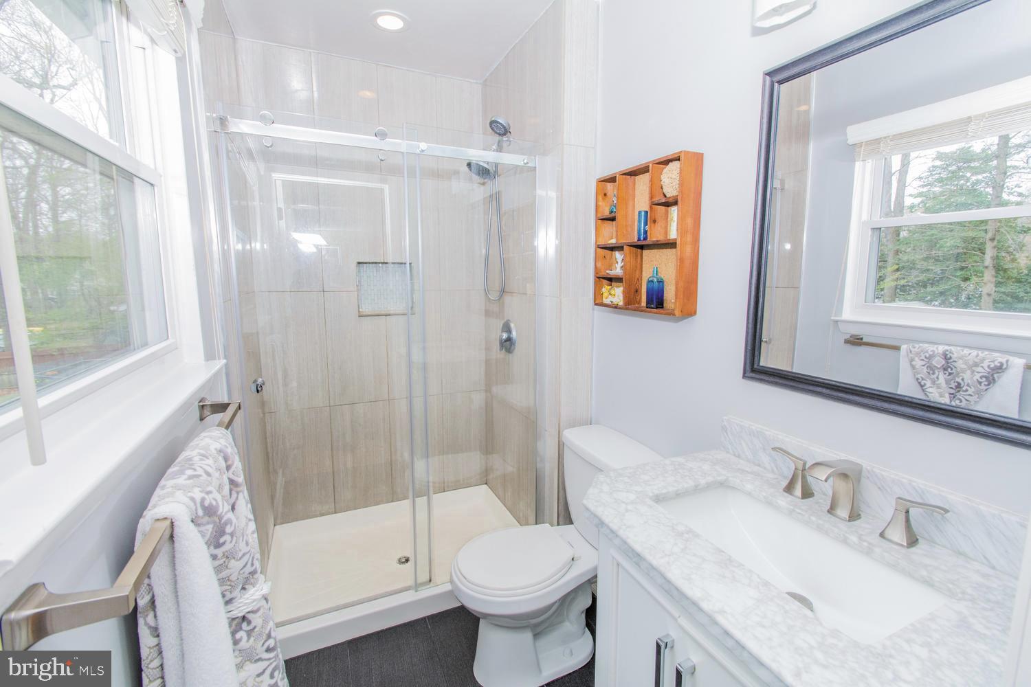 SUNRISE BEACH - Residential