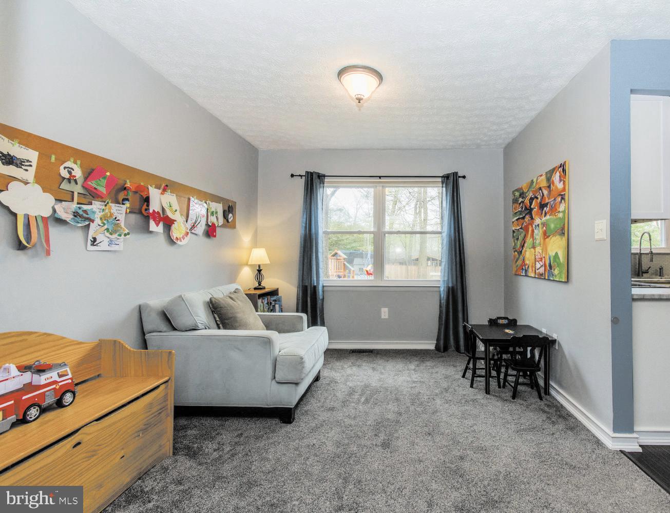 SUNRISE BEACH - Residential