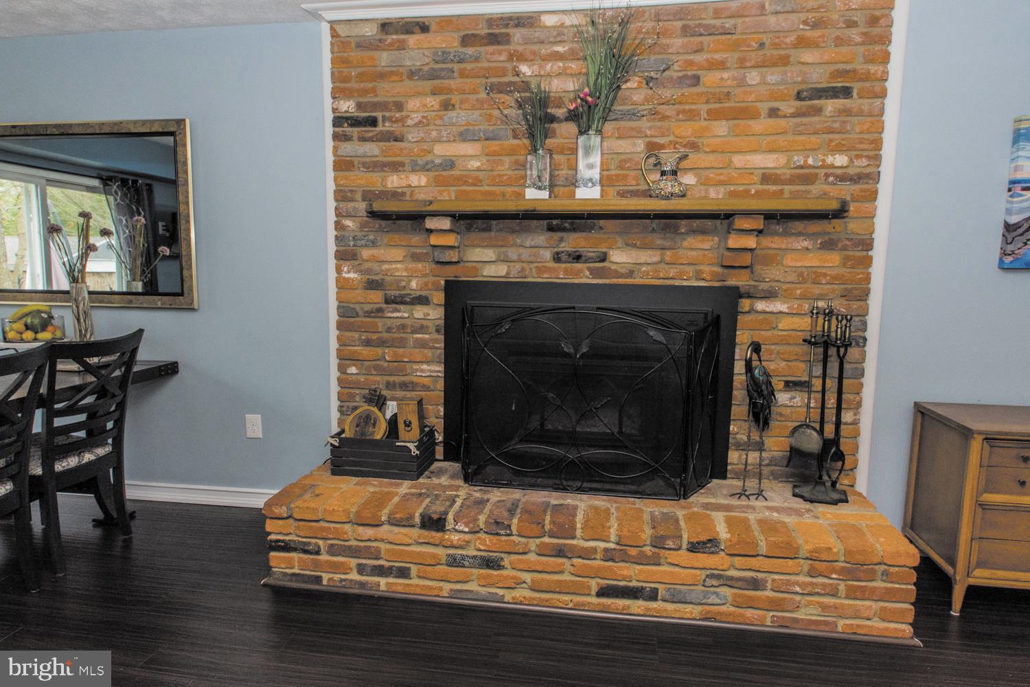 SUNRISE BEACH - Residential