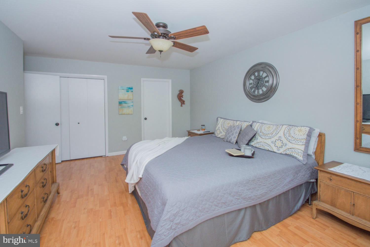 SUNRISE BEACH - Residential