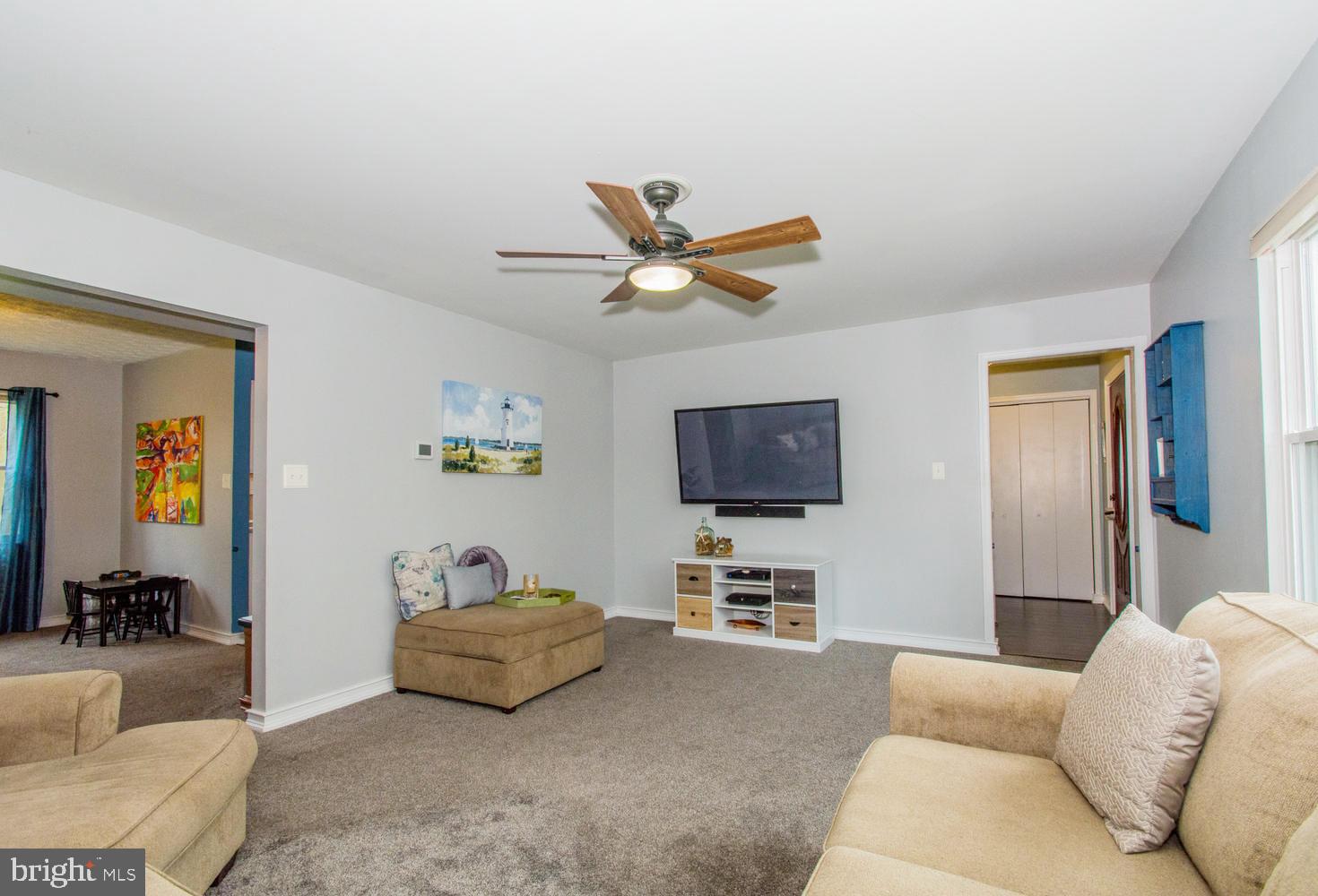 SUNRISE BEACH - Residential