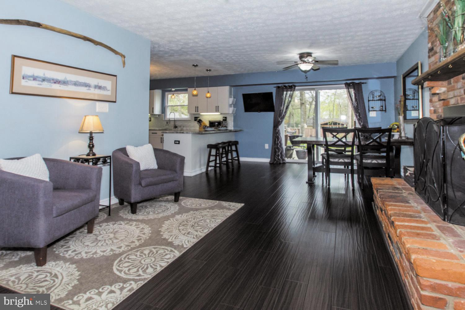 SUNRISE BEACH - Residential