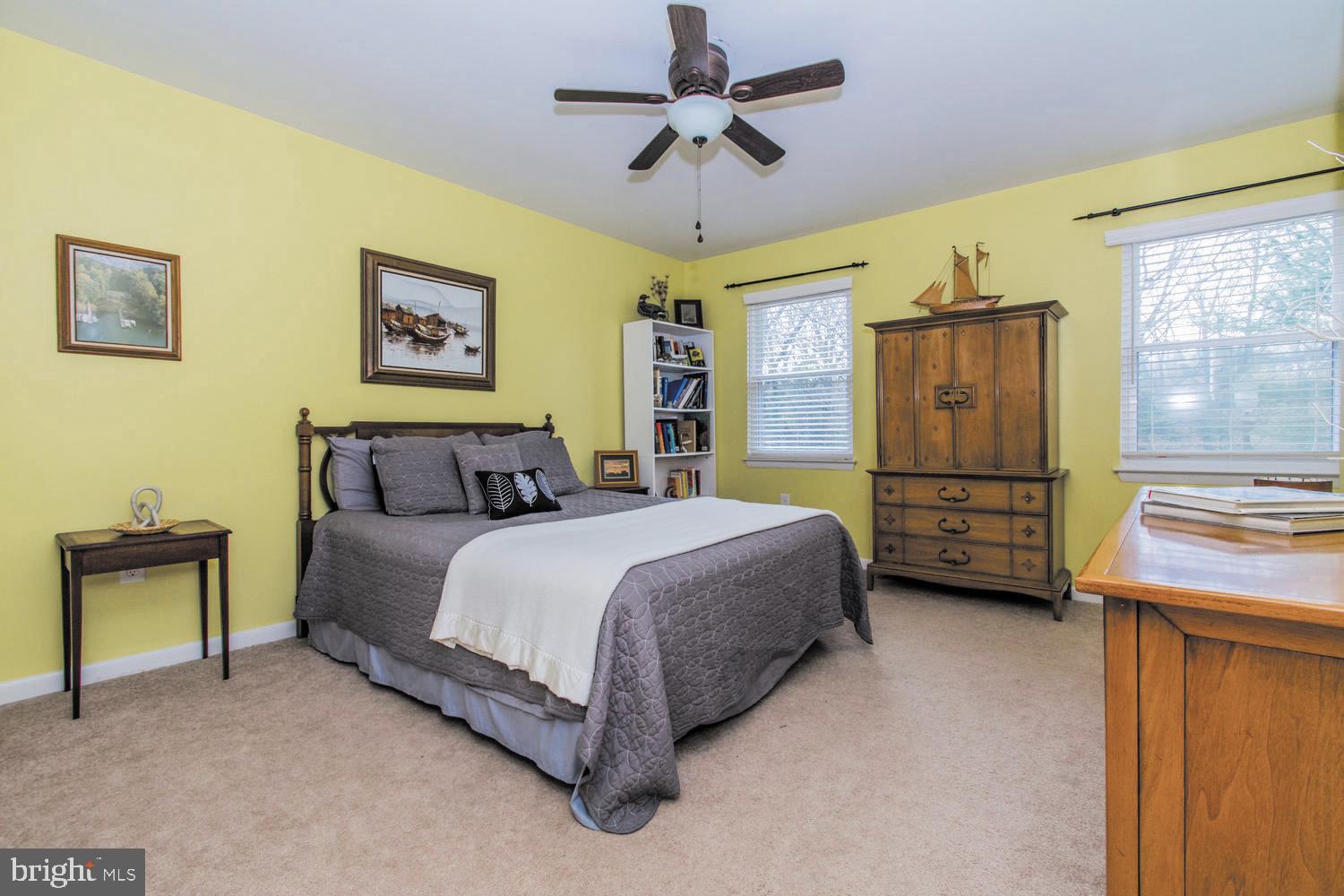 SUNRISE BEACH - Residential