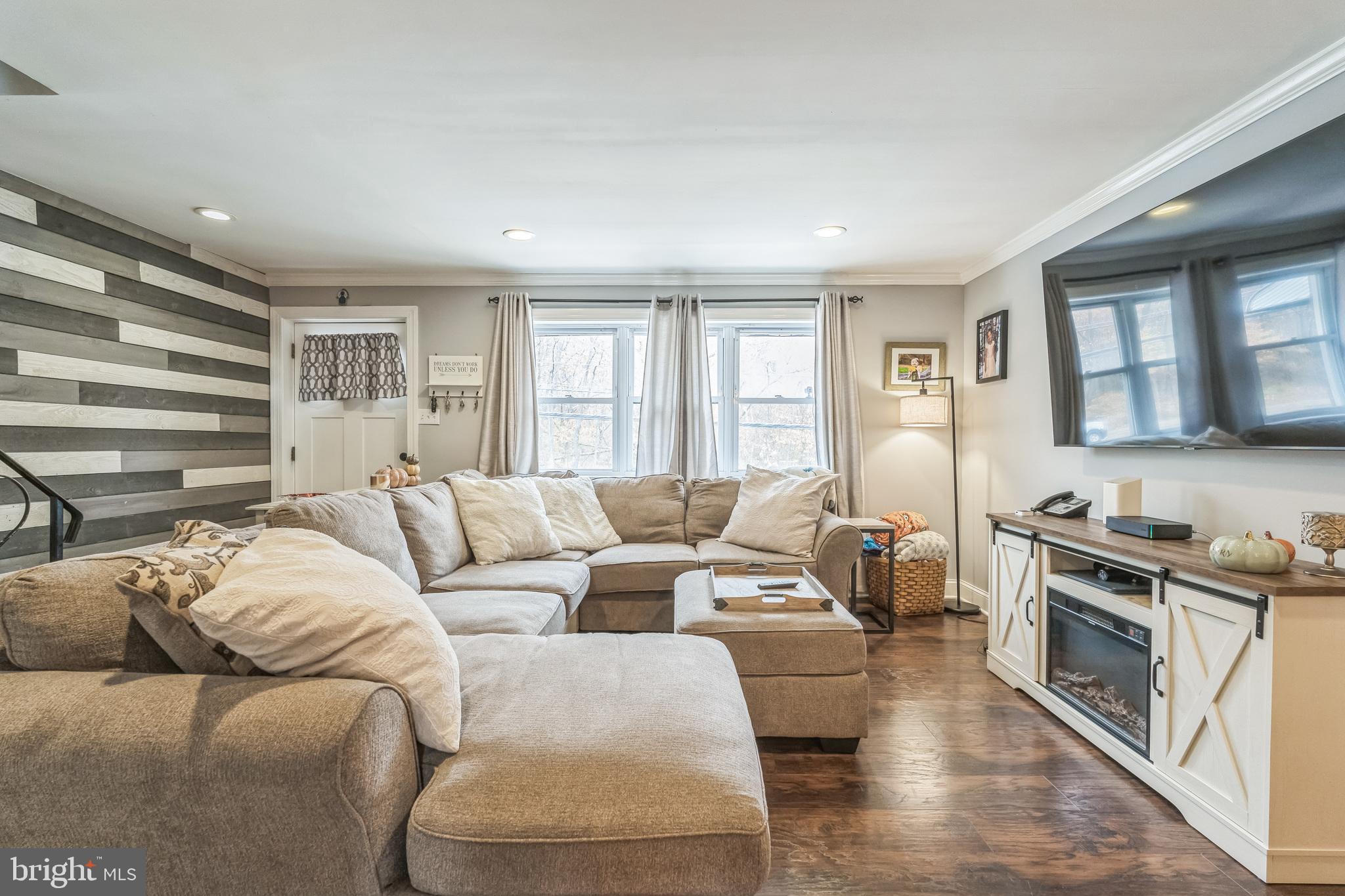 PARKWOOD - Residential