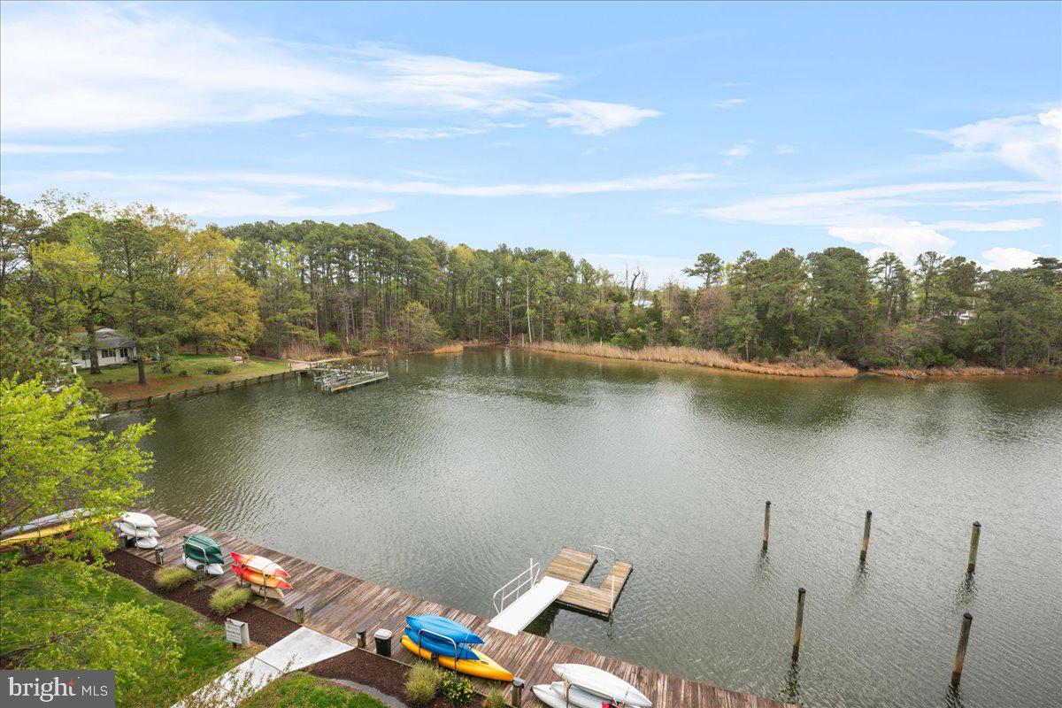 OYSTER BAY CONDOMINIUMS - Residential