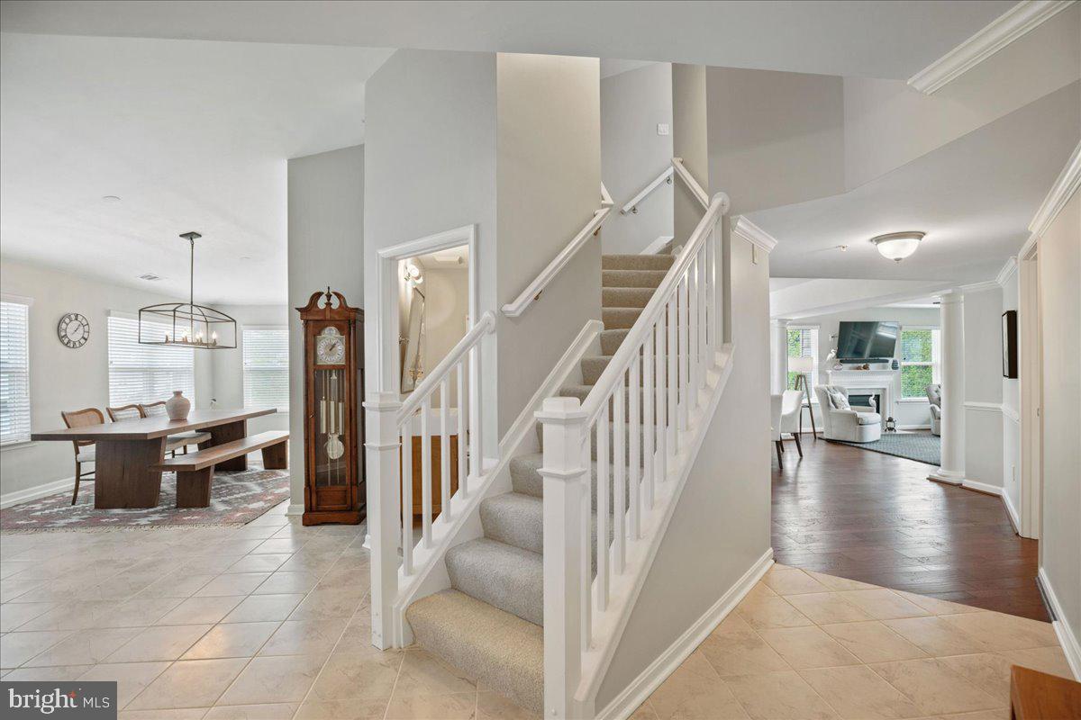 OYSTER BAY CONDOMINIUMS - Residential