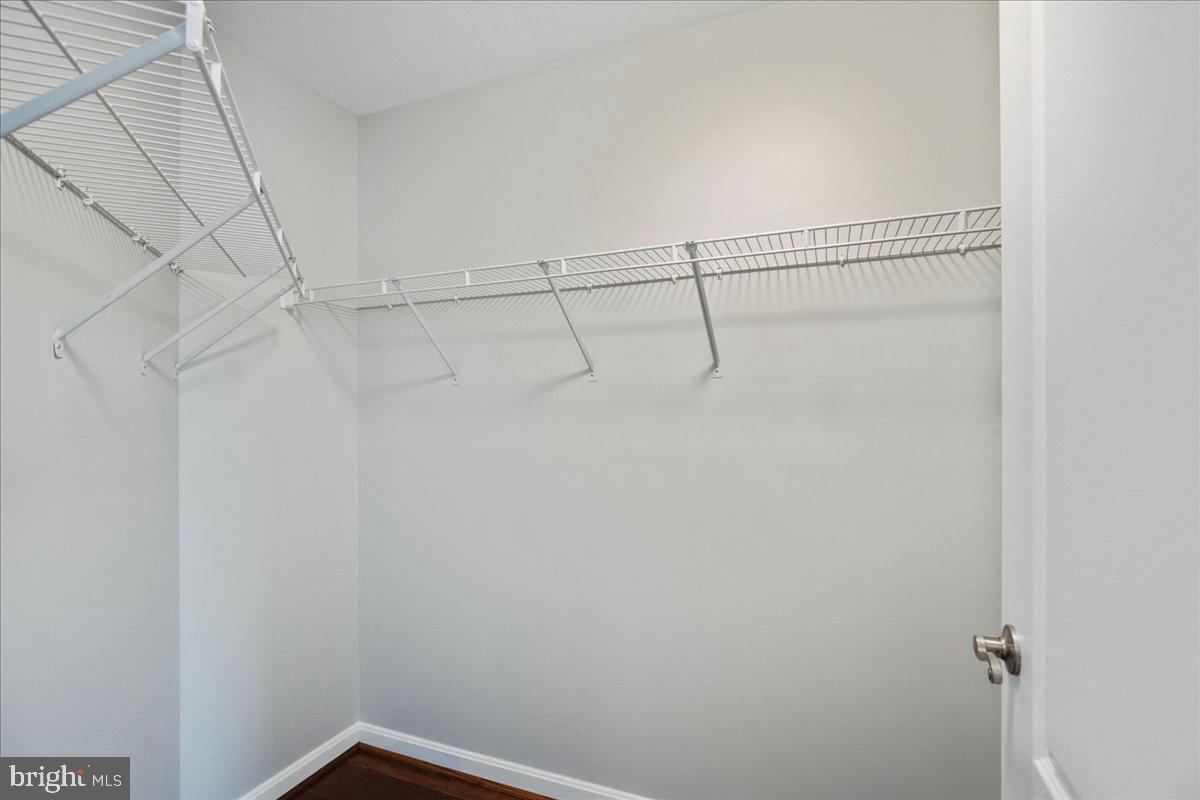 OYSTER BAY CONDOMINIUMS - Residential