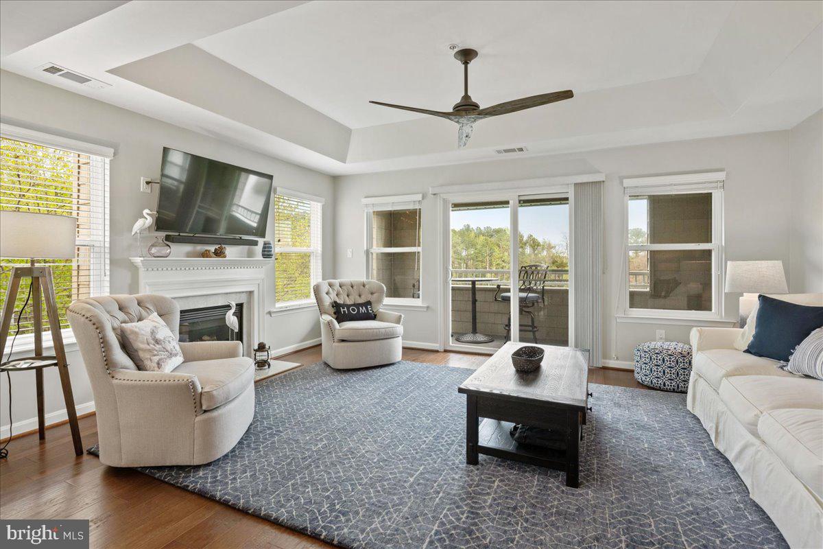 OYSTER BAY CONDOMINIUMS - Residential