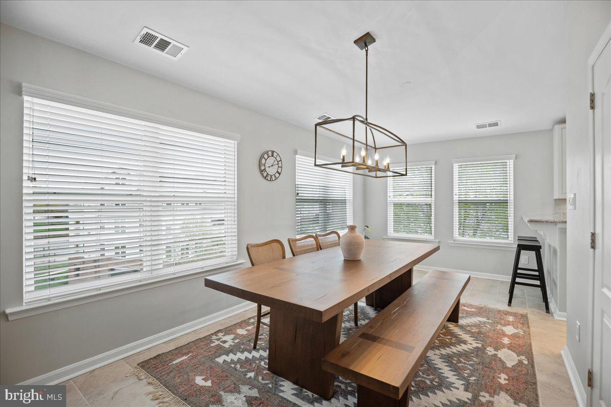 OYSTER BAY CONDOMINIUMS - Residential