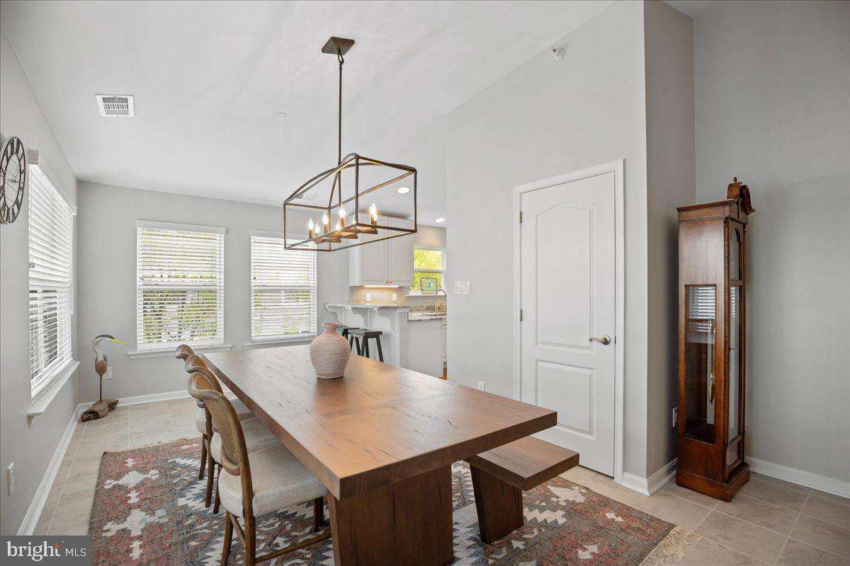 OYSTER BAY CONDOMINIUMS - Residential