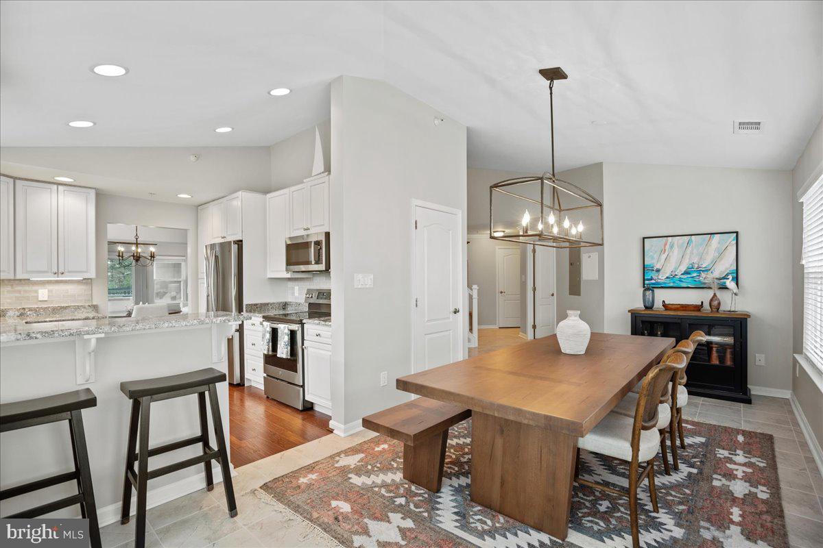 OYSTER BAY CONDOMINIUMS - Residential