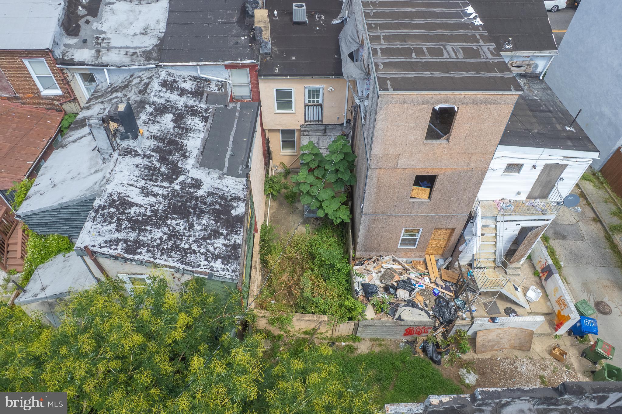 HOLLINS MARKET - Residential