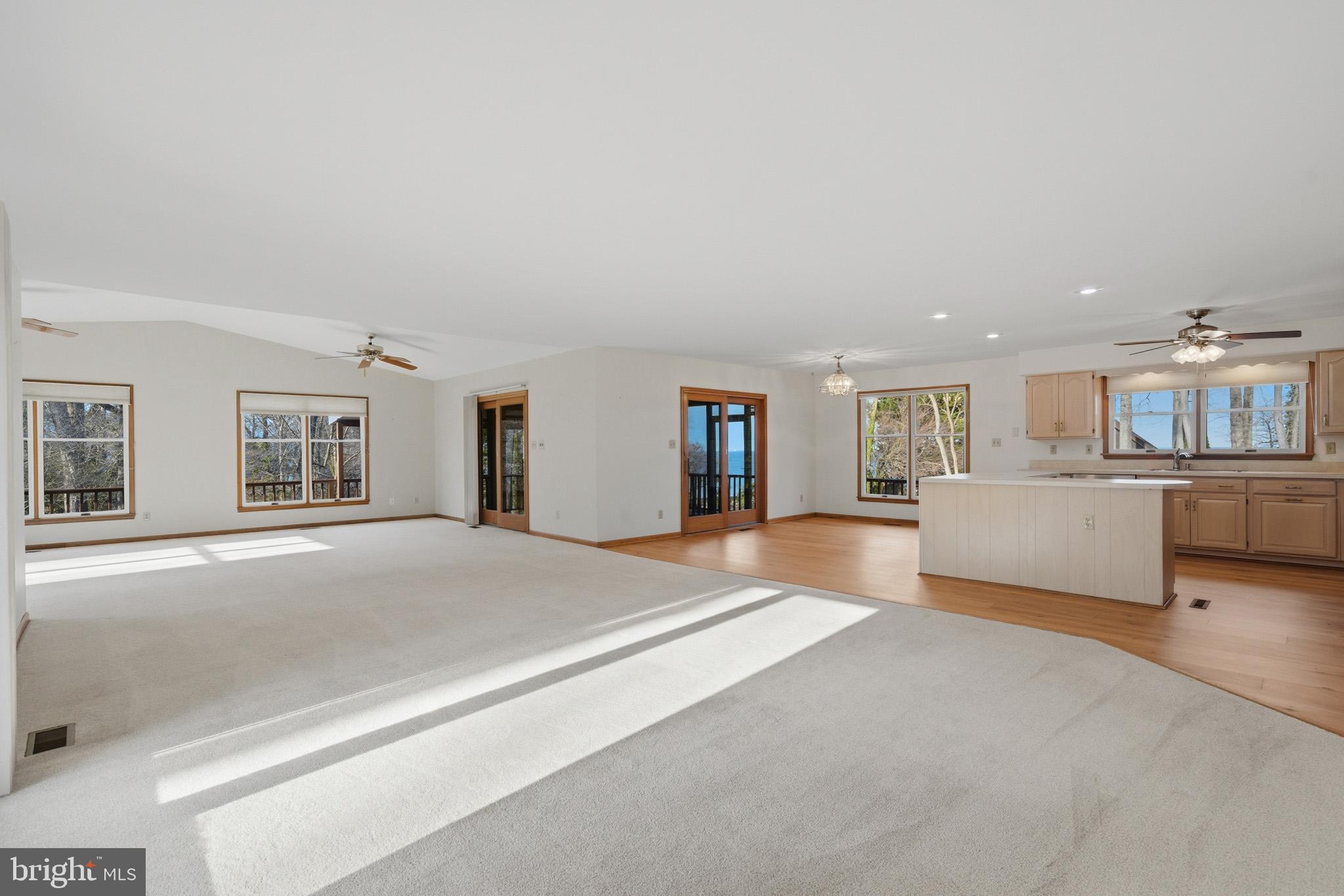 WESTERN SHORES - Residential