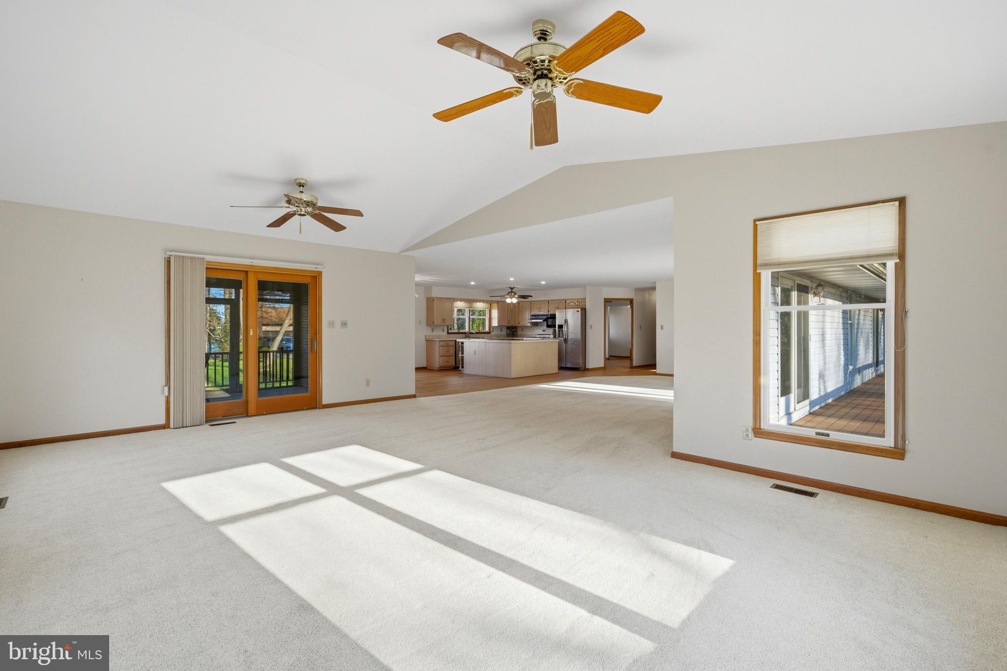 WESTERN SHORES - Residential