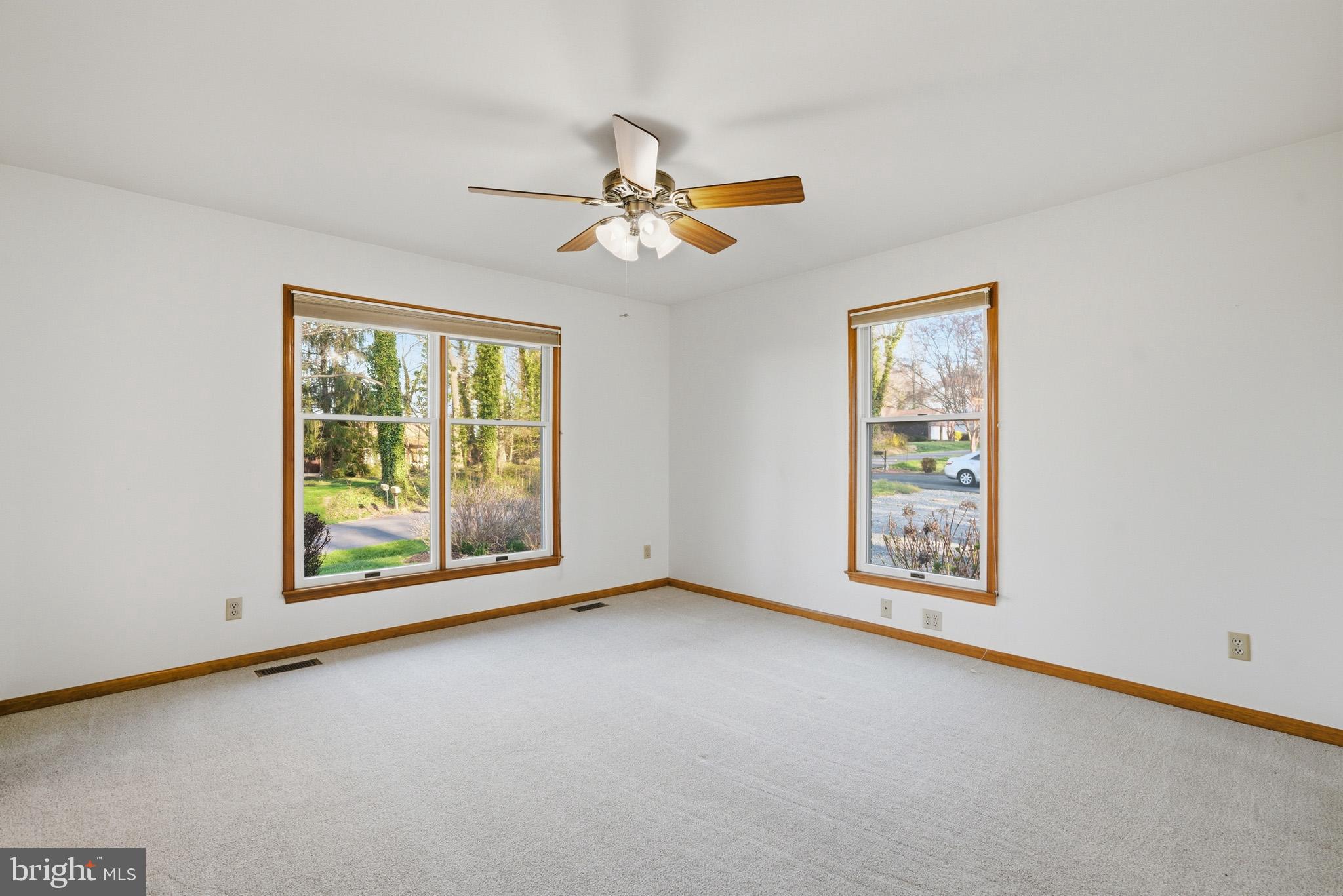 WESTERN SHORES - Residential