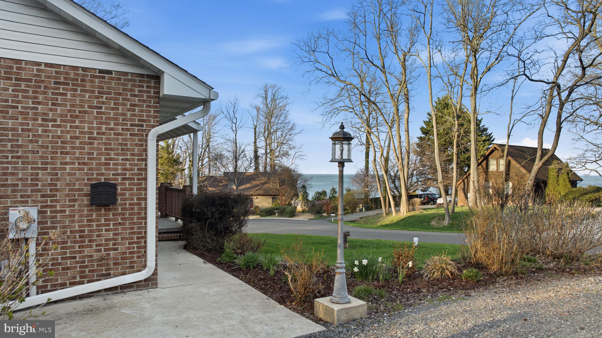 WESTERN SHORES - Residential