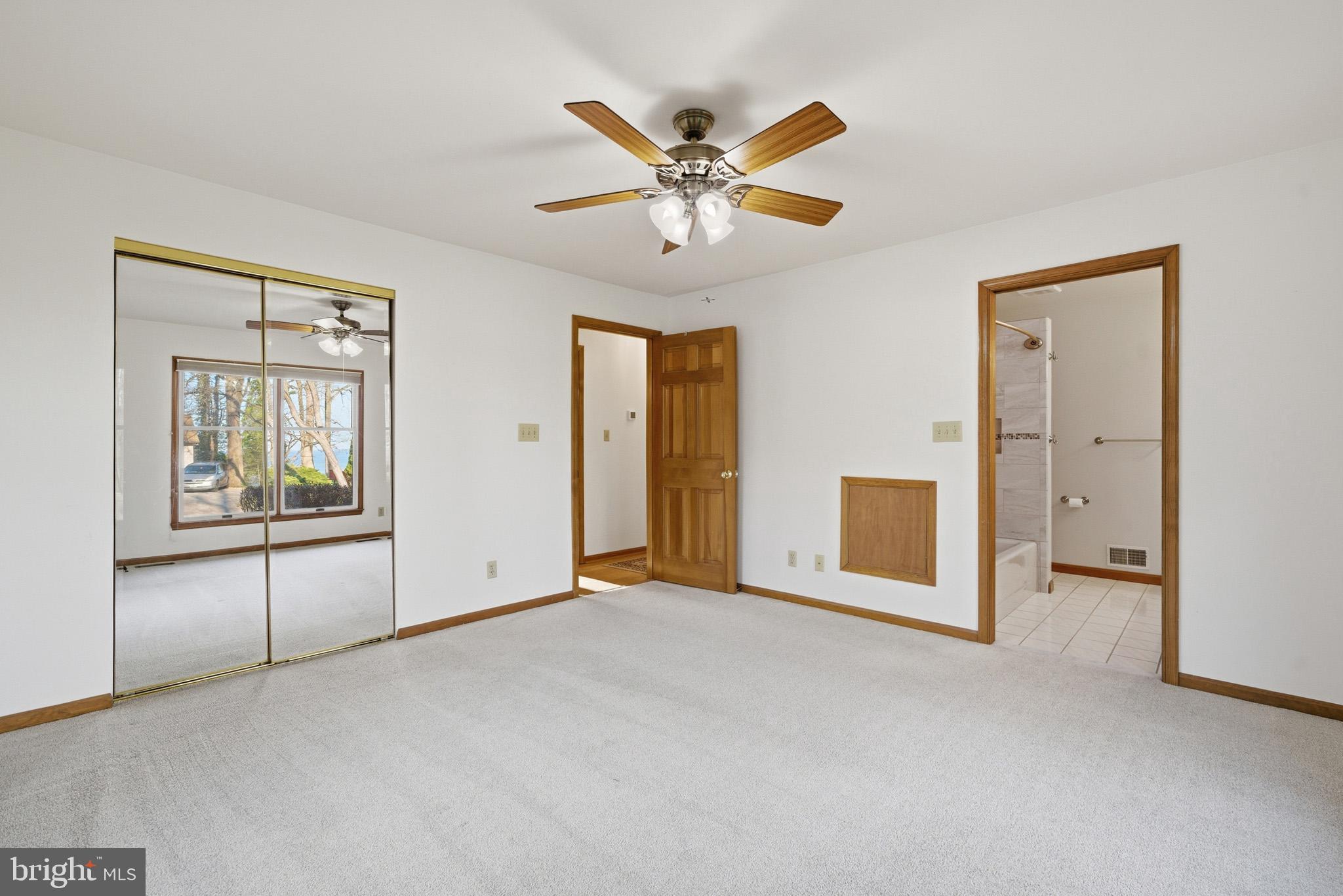 WESTERN SHORES - Residential