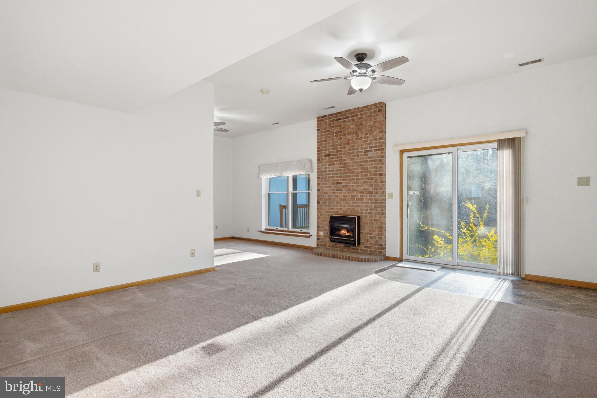 WESTERN SHORES - Residential