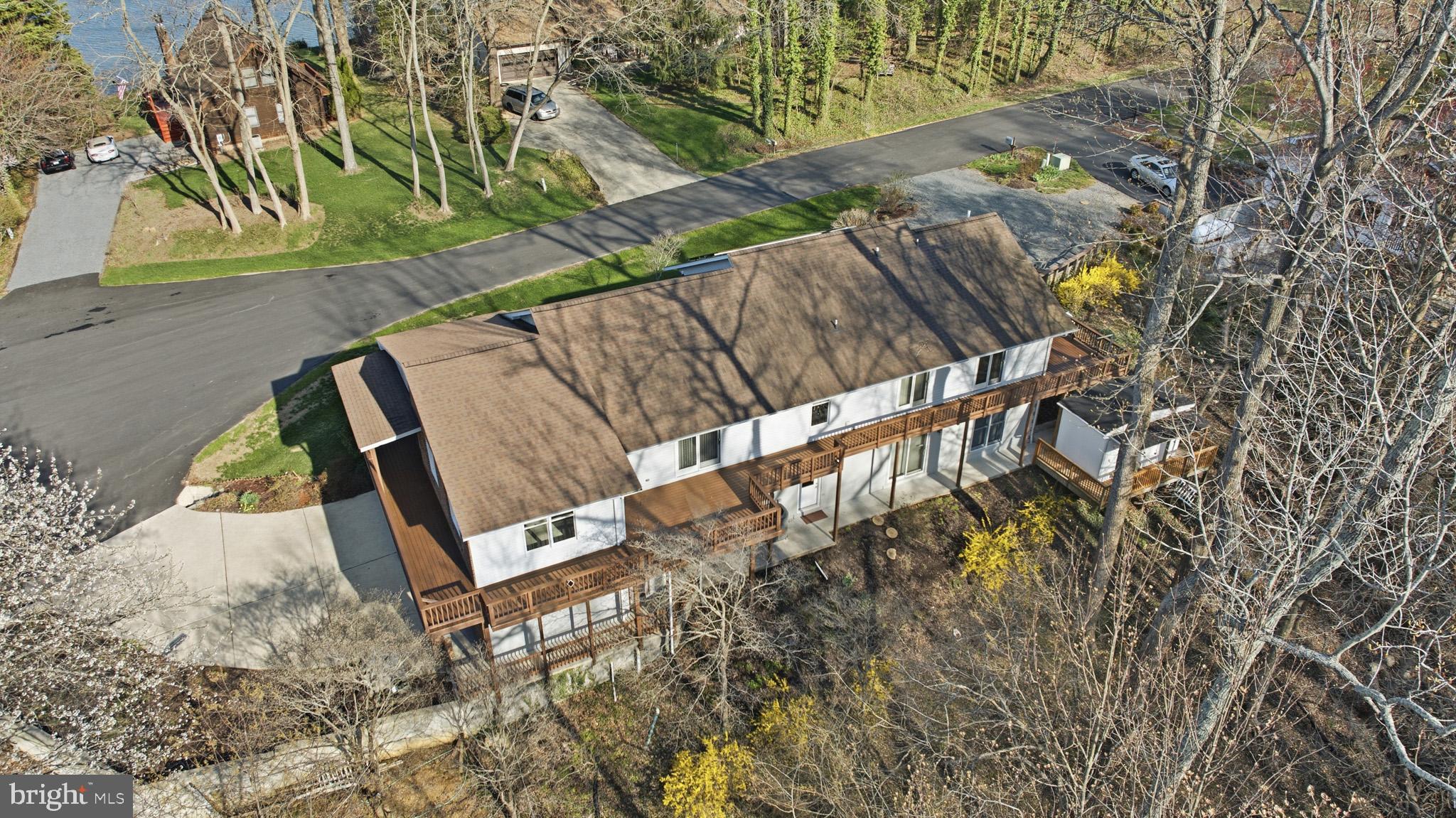 WESTERN SHORES - Residential