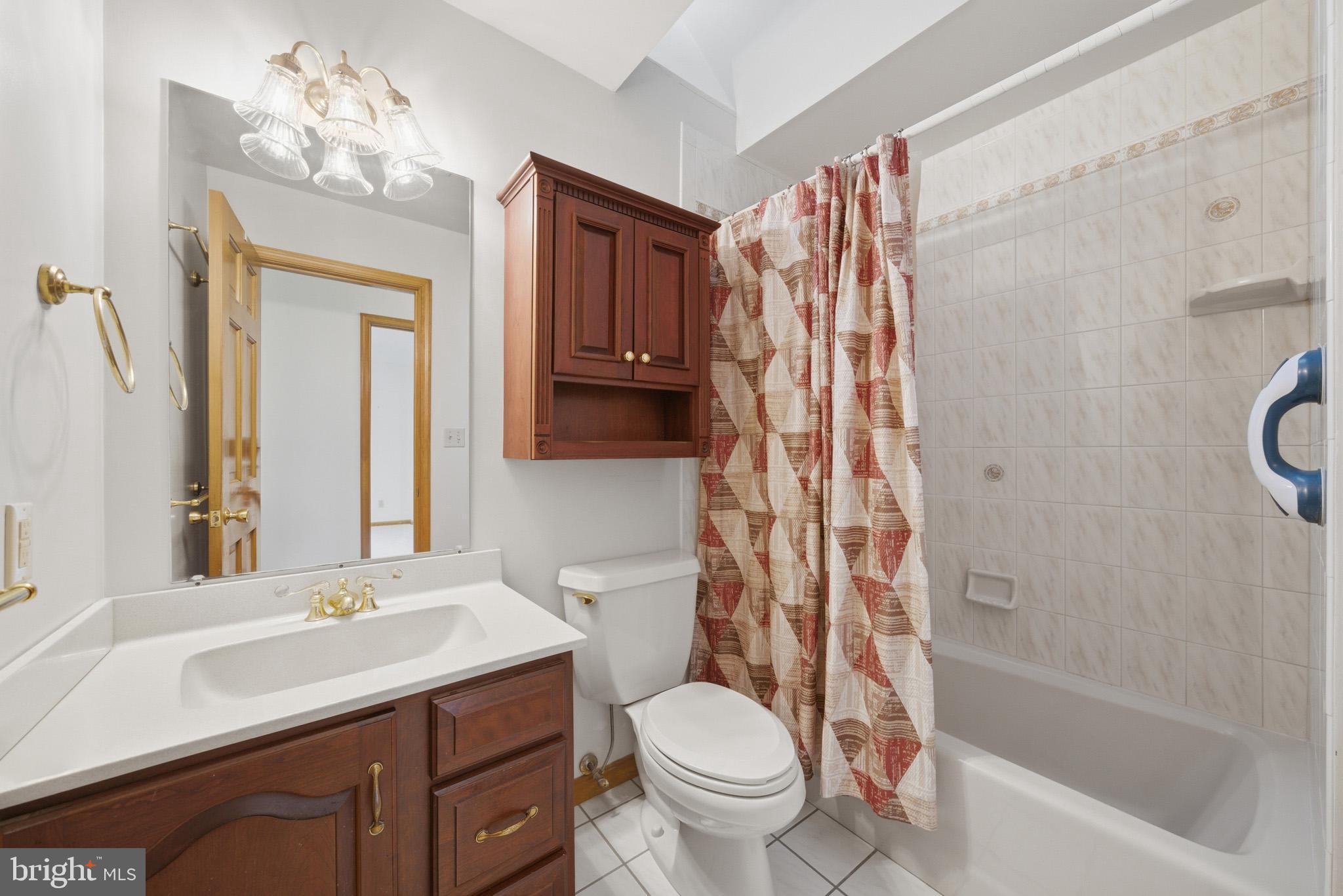 WESTERN SHORES - Residential