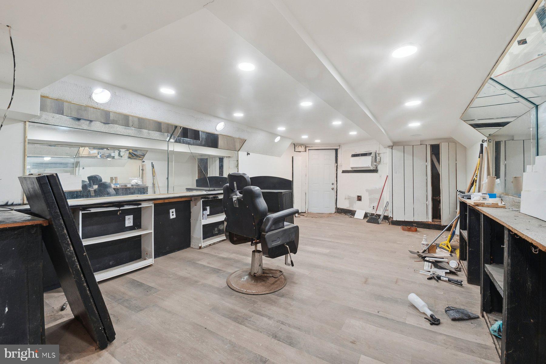 PENN NORTH - Commercial Sale