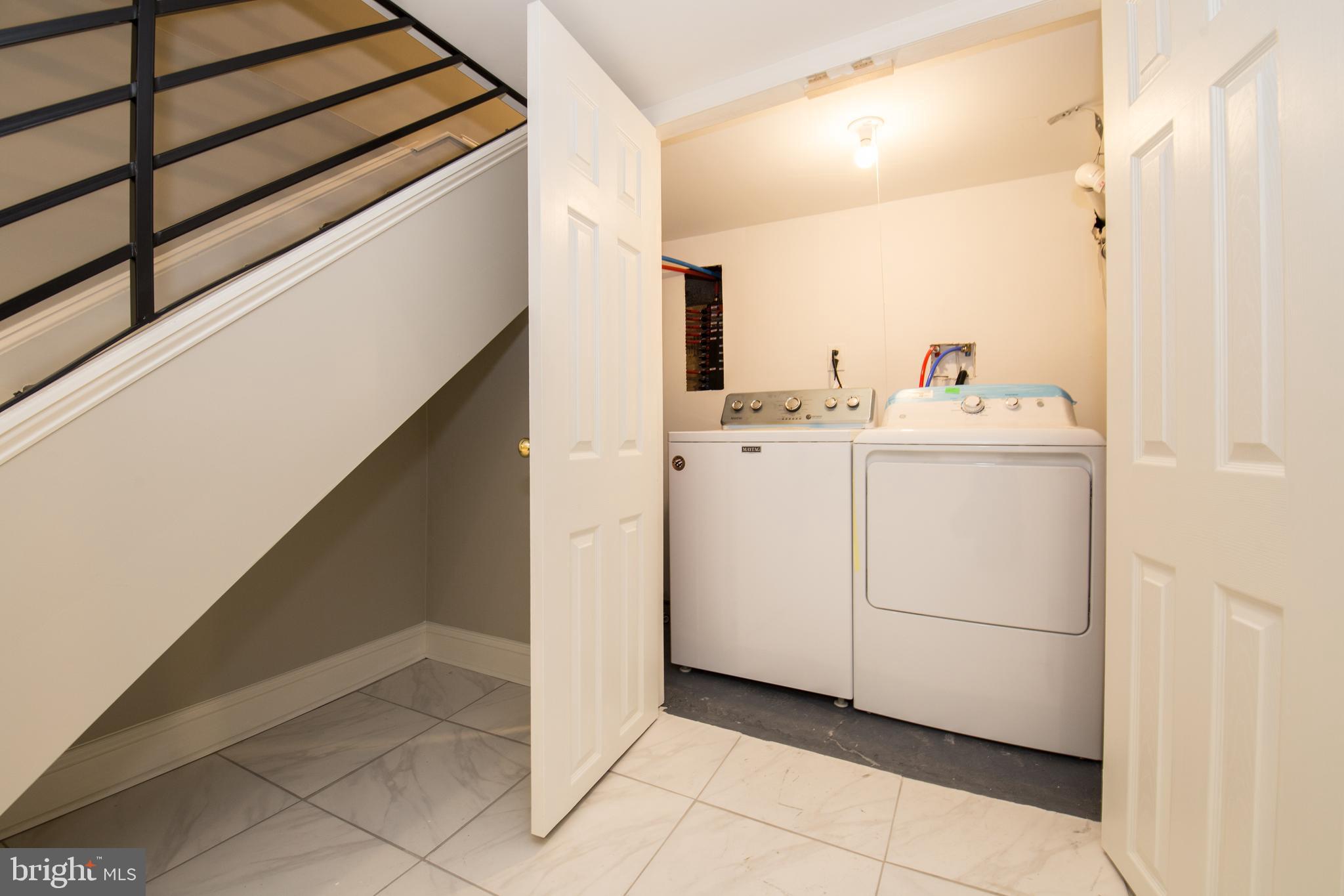 WHITMAN - Residential