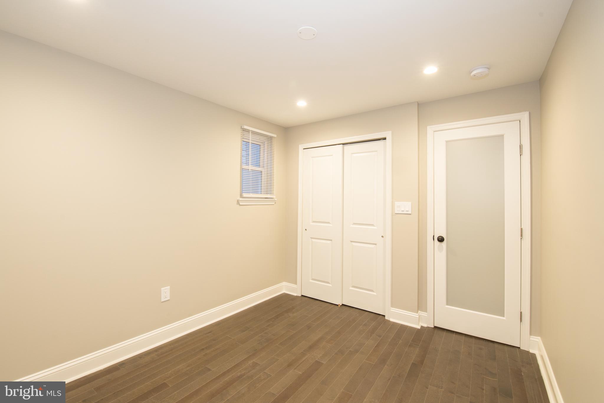 WHITMAN - Residential